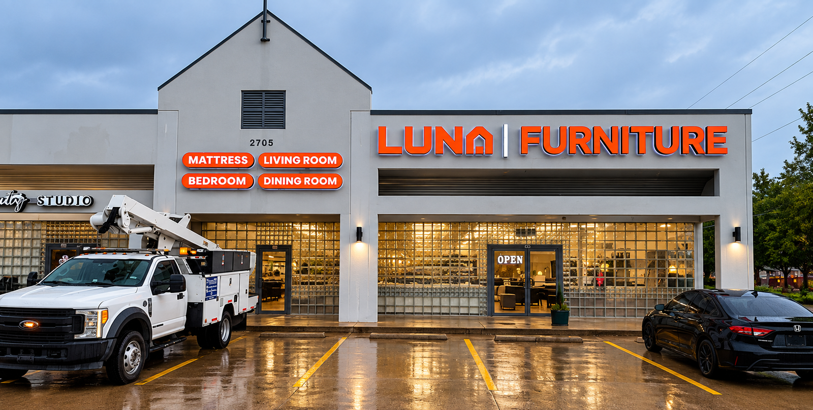 Luna Furniture